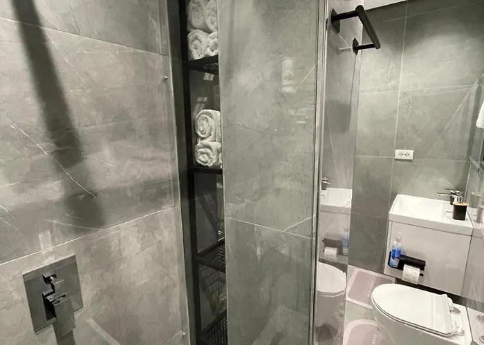 Vila Duka 62 Embassy Block Tirana