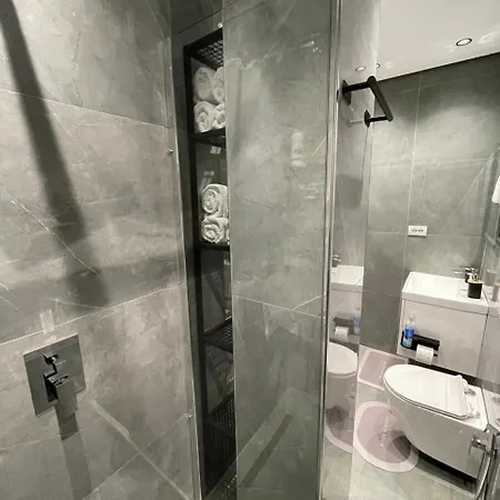 Βίλα Duka 62 Embassy Block Τίρανα